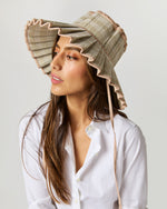 Load image into Gallery viewer, Maxi Capri Hat in Avoca