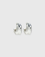 Load image into Gallery viewer, Onda Hoop Earrings in Silver
