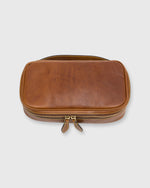 Load image into Gallery viewer, Dopp Kit Tan Leather