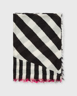 Load image into Gallery viewer, Geometric Print Scarf in Black/White
