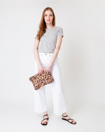 Load image into Gallery viewer, Hand Pochette in Lady Leopard