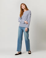 Load image into Gallery viewer, Modern Minquiers Tee in Neige/Marine Stripe
