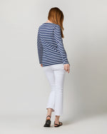 Load image into Gallery viewer, Modern Minquiers Tee in Marine/Neige Stripe
