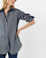 Load image into Gallery viewer, Boyfriend Shirt in Indigo Cotolino Chambray

