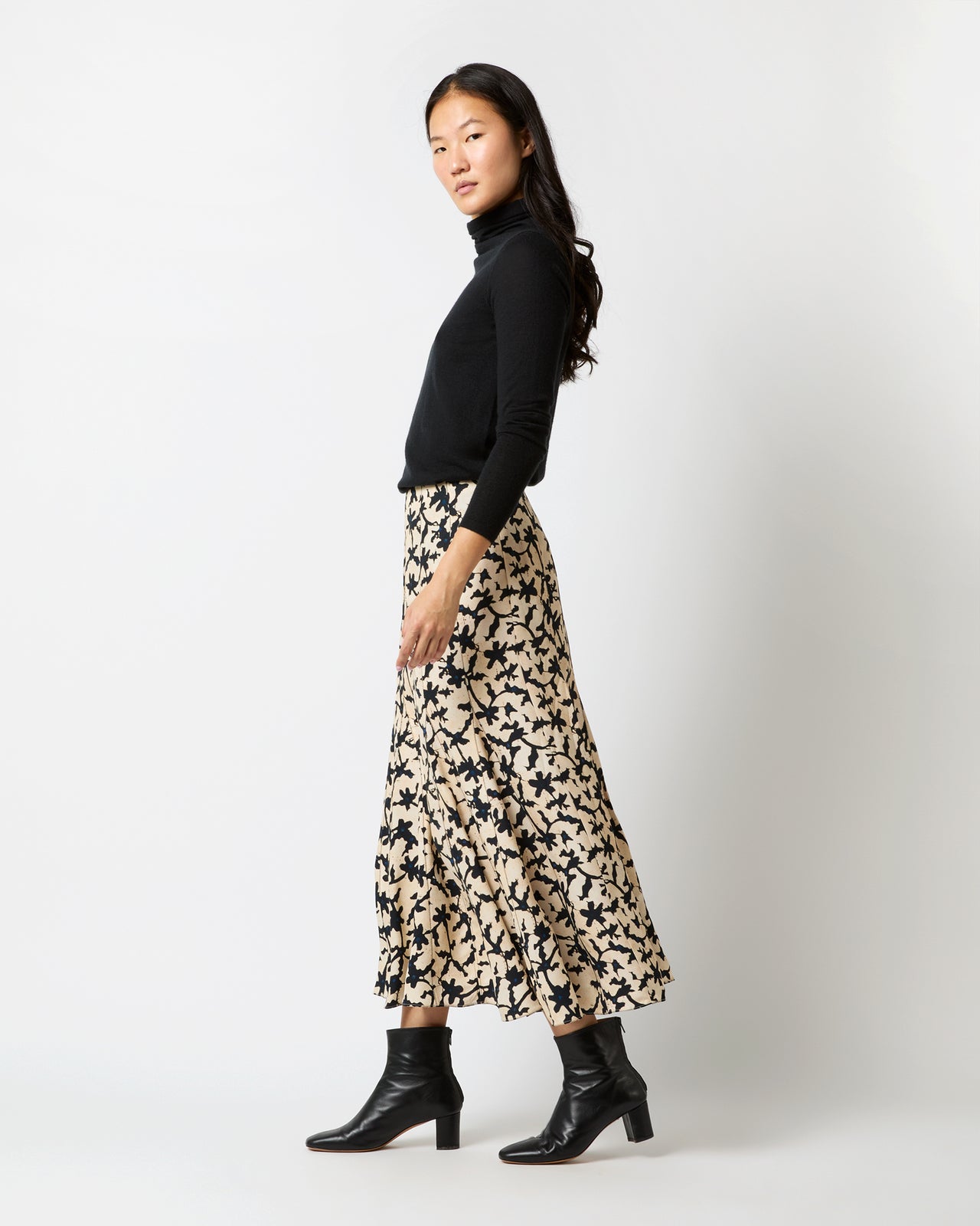 Kellia Skirt in Moonstone