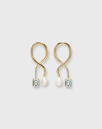 Load image into Gallery viewer, Etienne Earrings in Gold
