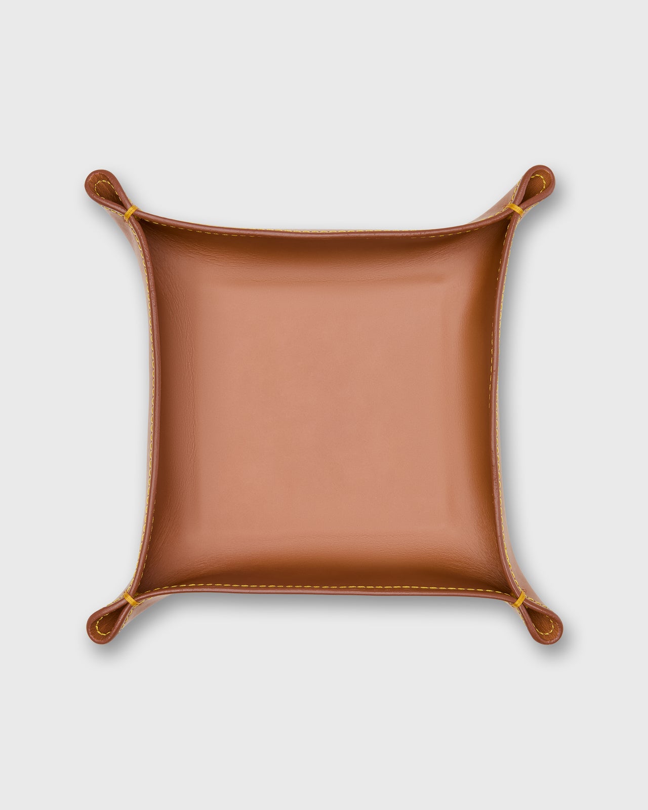 Medium Tray in Natural Leather