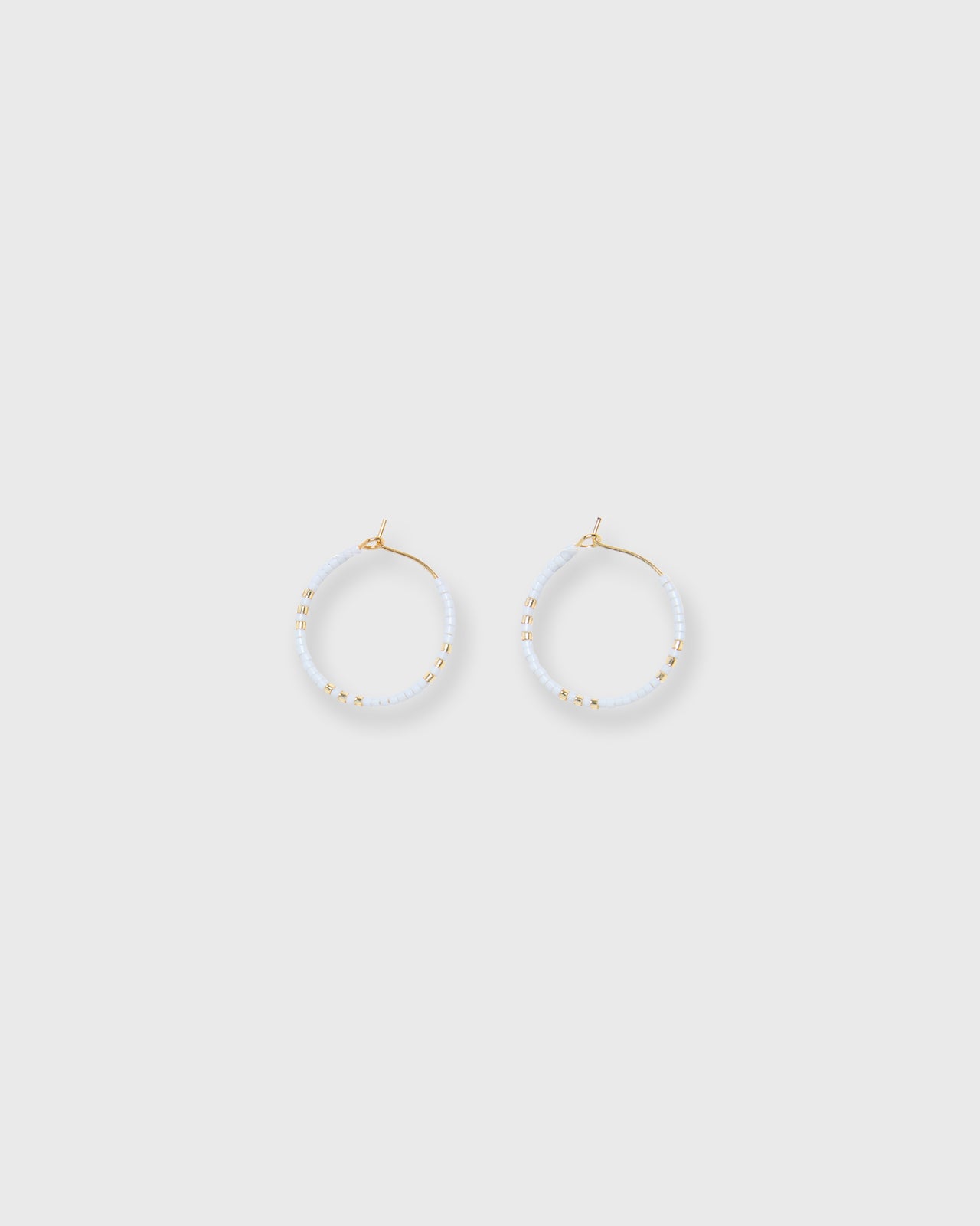 Zoe Hoop Earrings in Snow