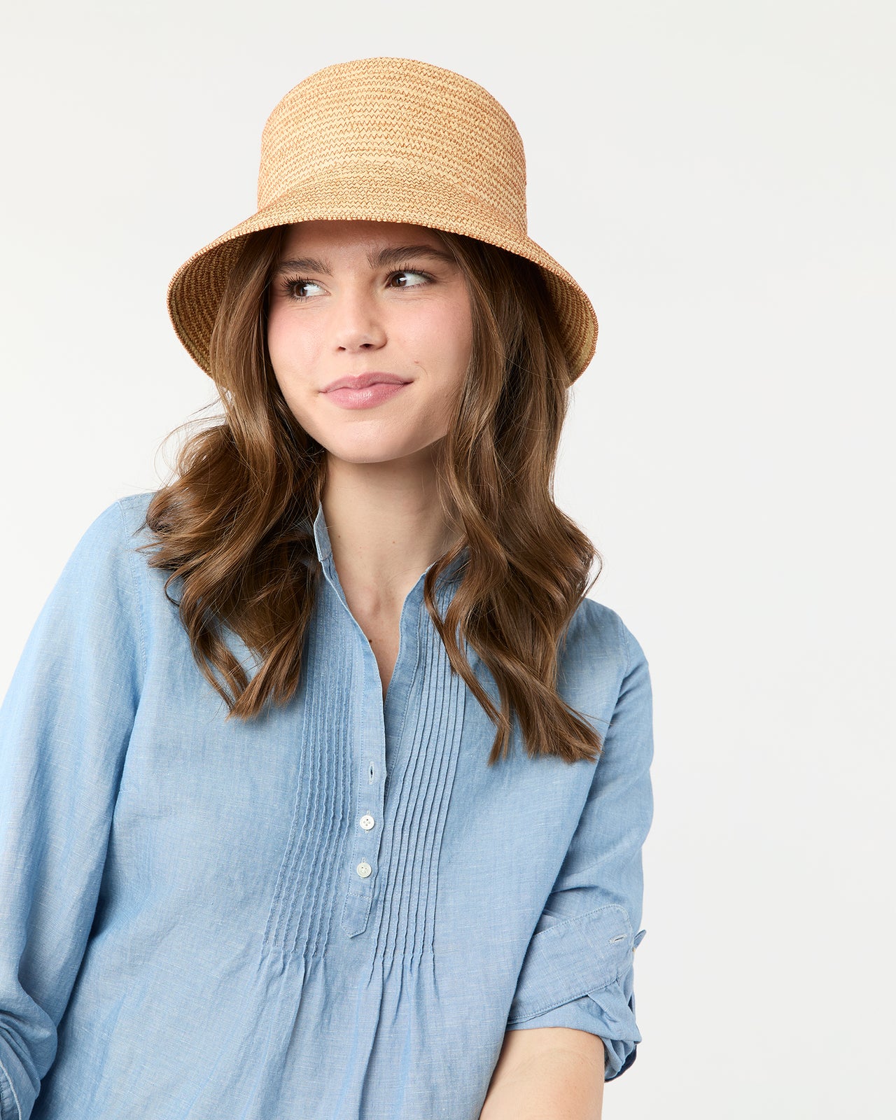 Chic Crochet Bucket Hat in Natural