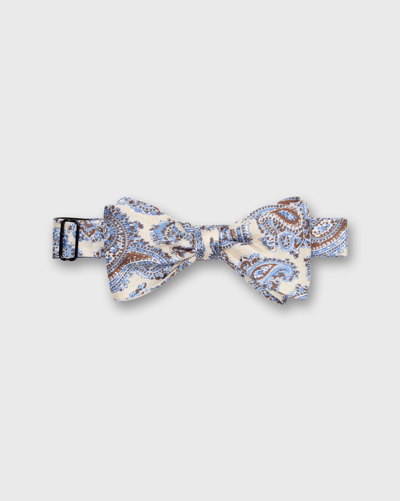 Silk Bow Tie in White Alfred Paisley