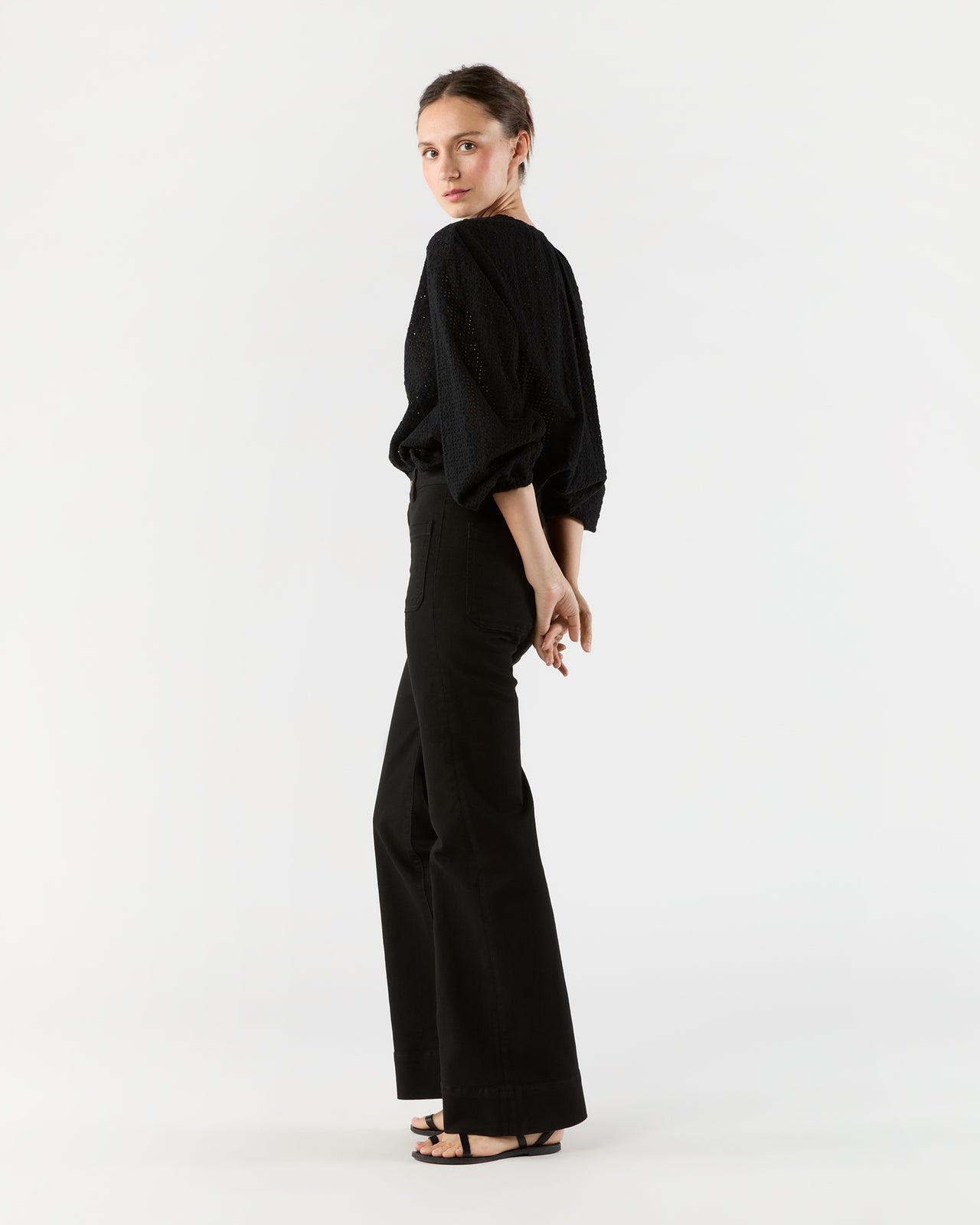St Monica Jean in Rinse Stay Black