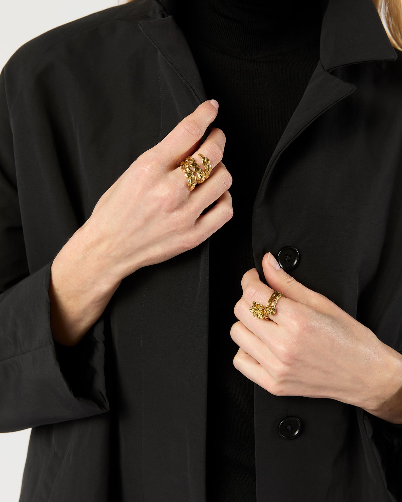 Difenda Ring in Gold