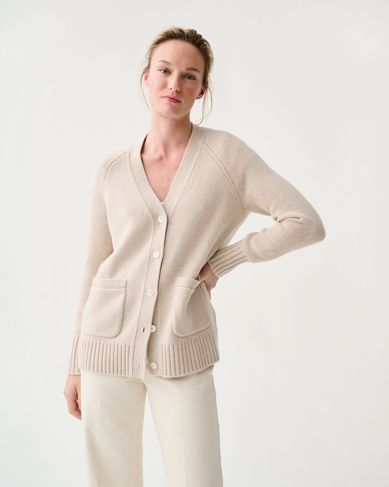 Selma Cardigan in Wheat Cashmere
