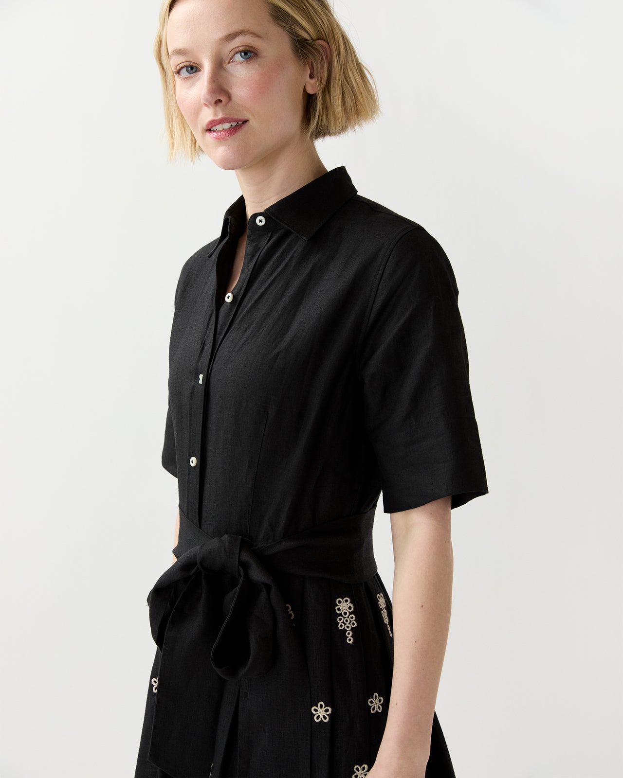 Short-Sleeved Classic Shirtwaist Dress in Black/Ivory Embroidered Eyelet Chambray