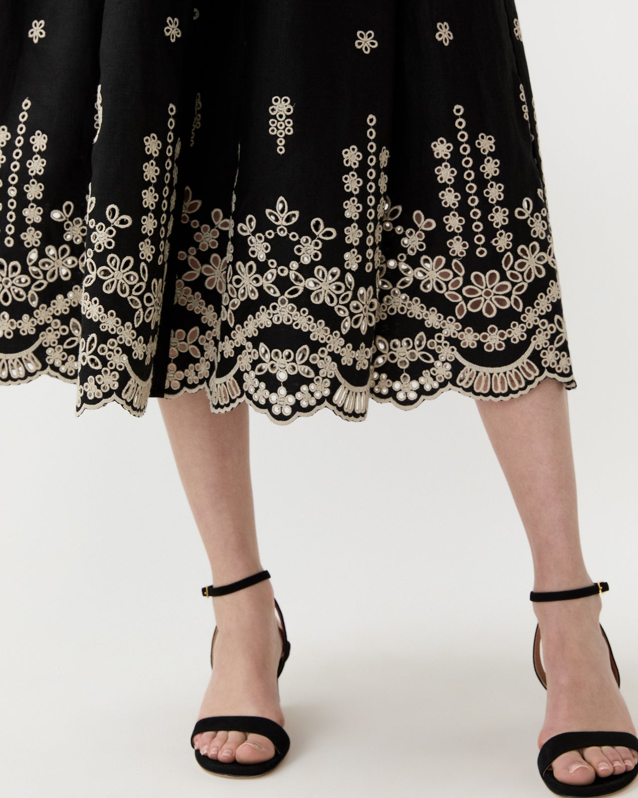 Short-Sleeved Classic Shirtwaist Dress in Black/Ivory Embroidered Eyelet Chambray