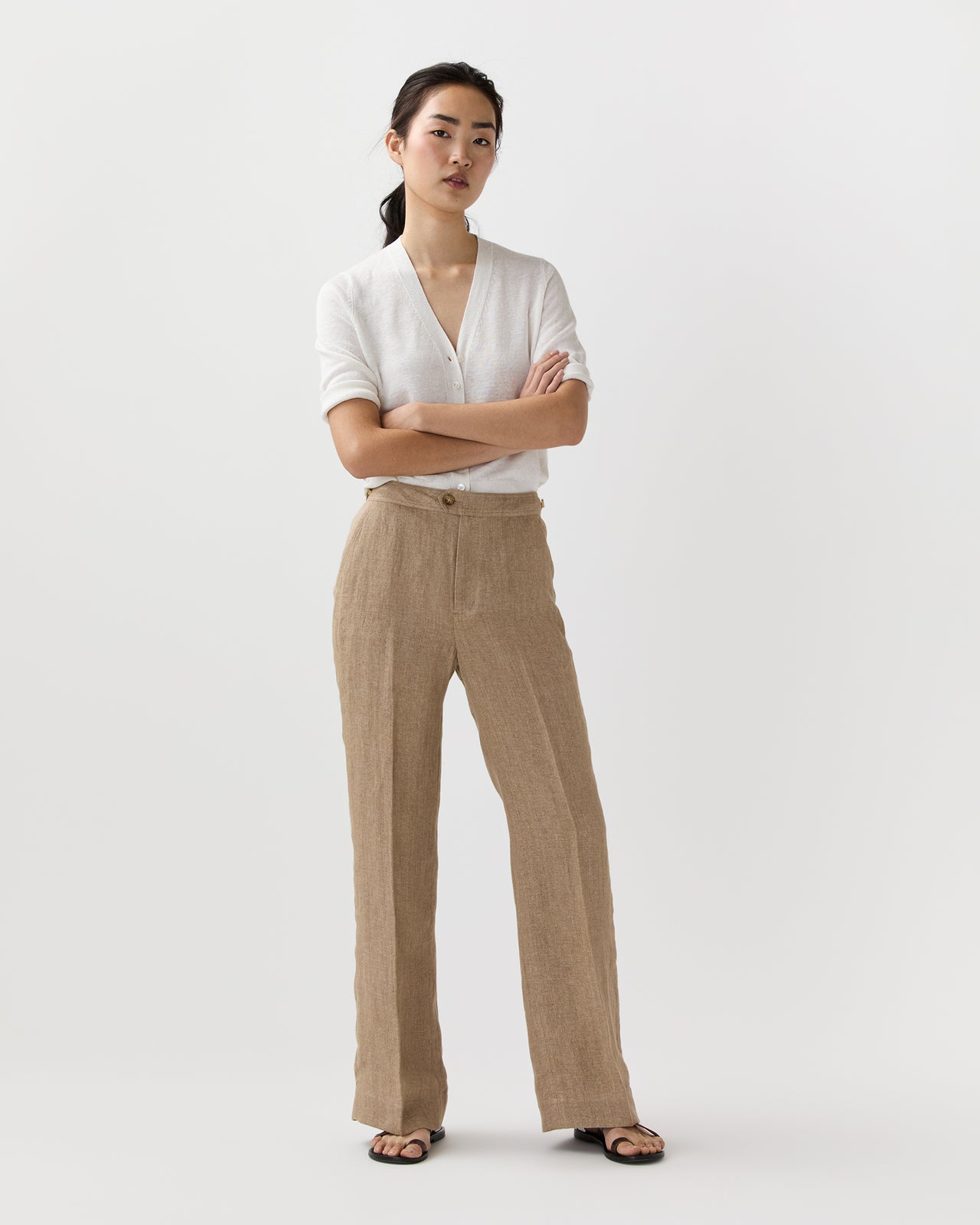 Short-Sleeved Rosie V-Neck Cardigan in Off White Linen