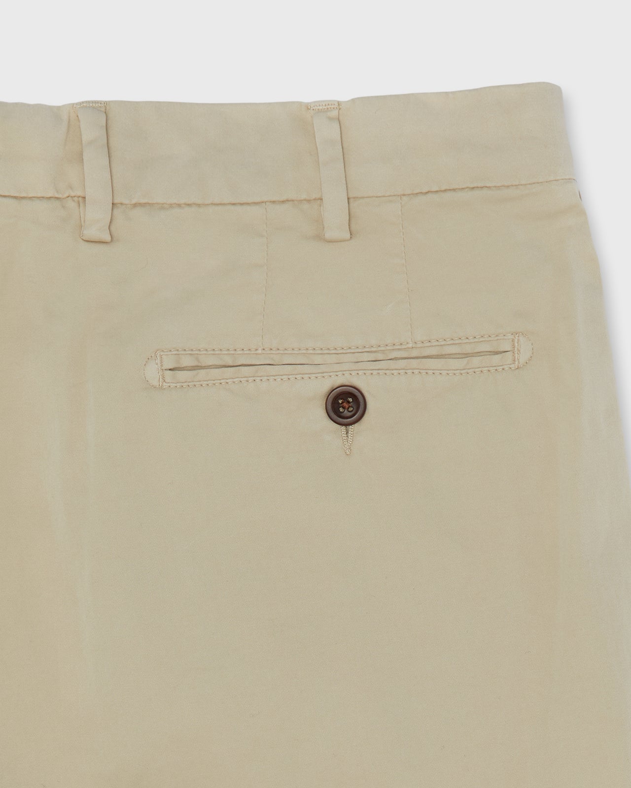 Garment-Dyed Sport Trouser in Sand Summer Poplin
