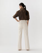 Load image into Gallery viewer, Camille Patch-Pocket Jean in Natural Stretch Denim
