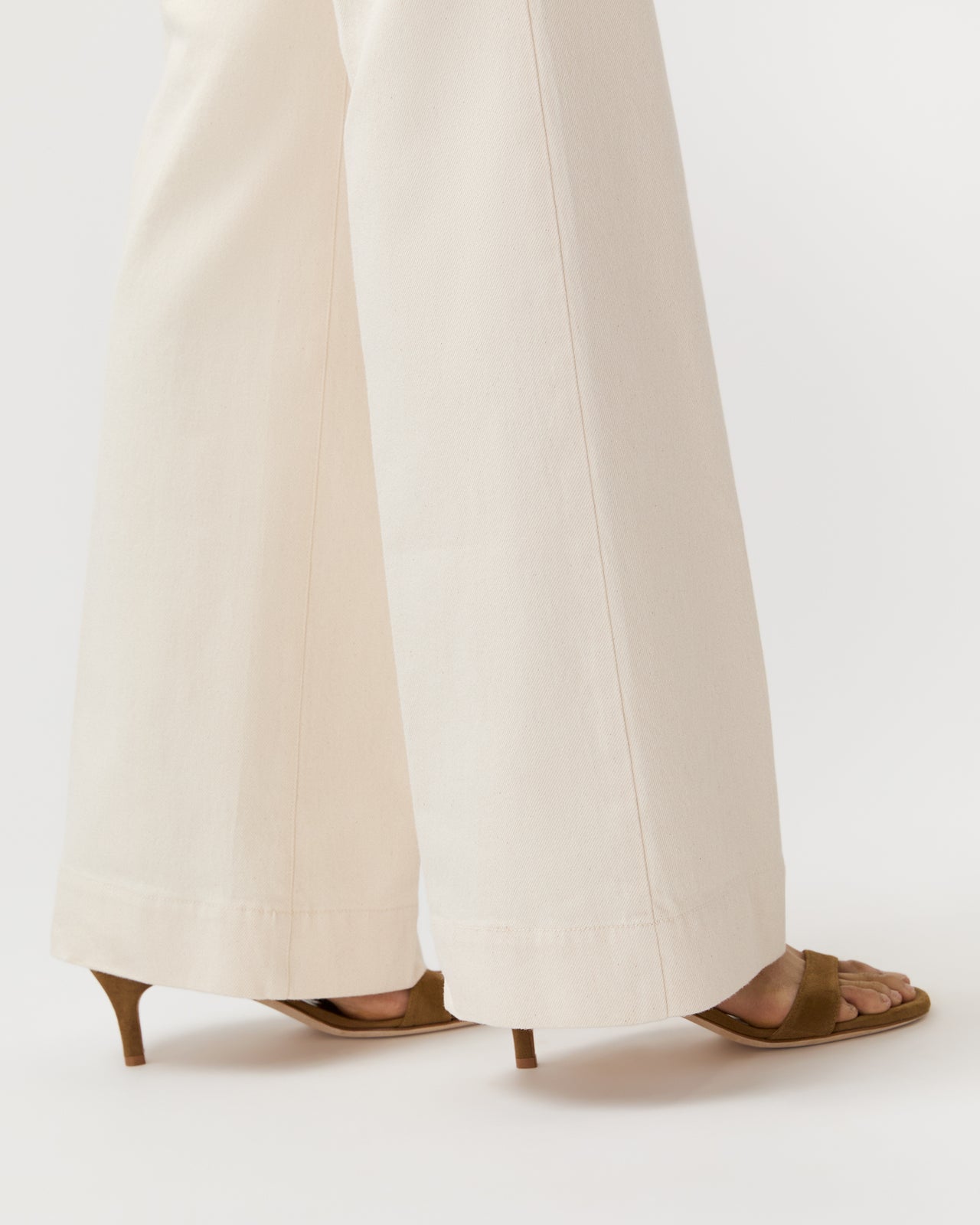 Camille Patch-Pocket Jean in Natural Stretch Denim
