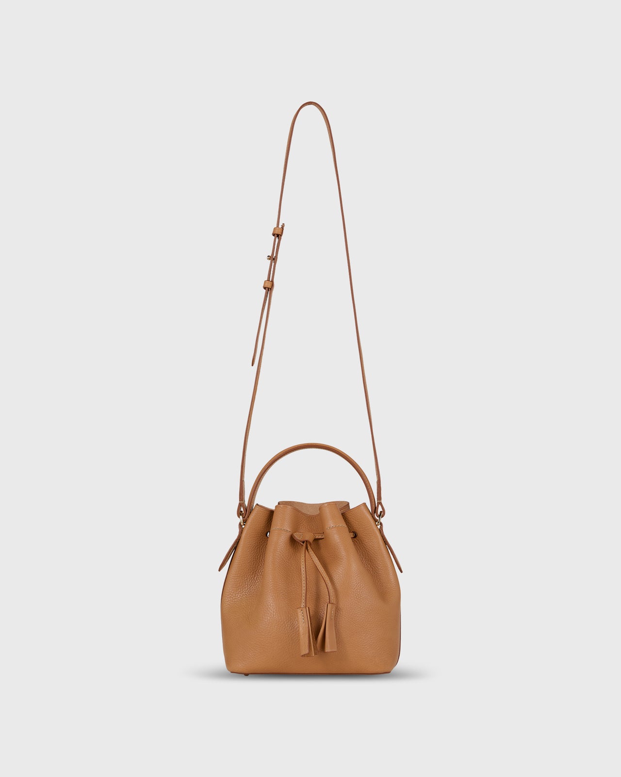 Lulu Bucket Bag in Natural Leather