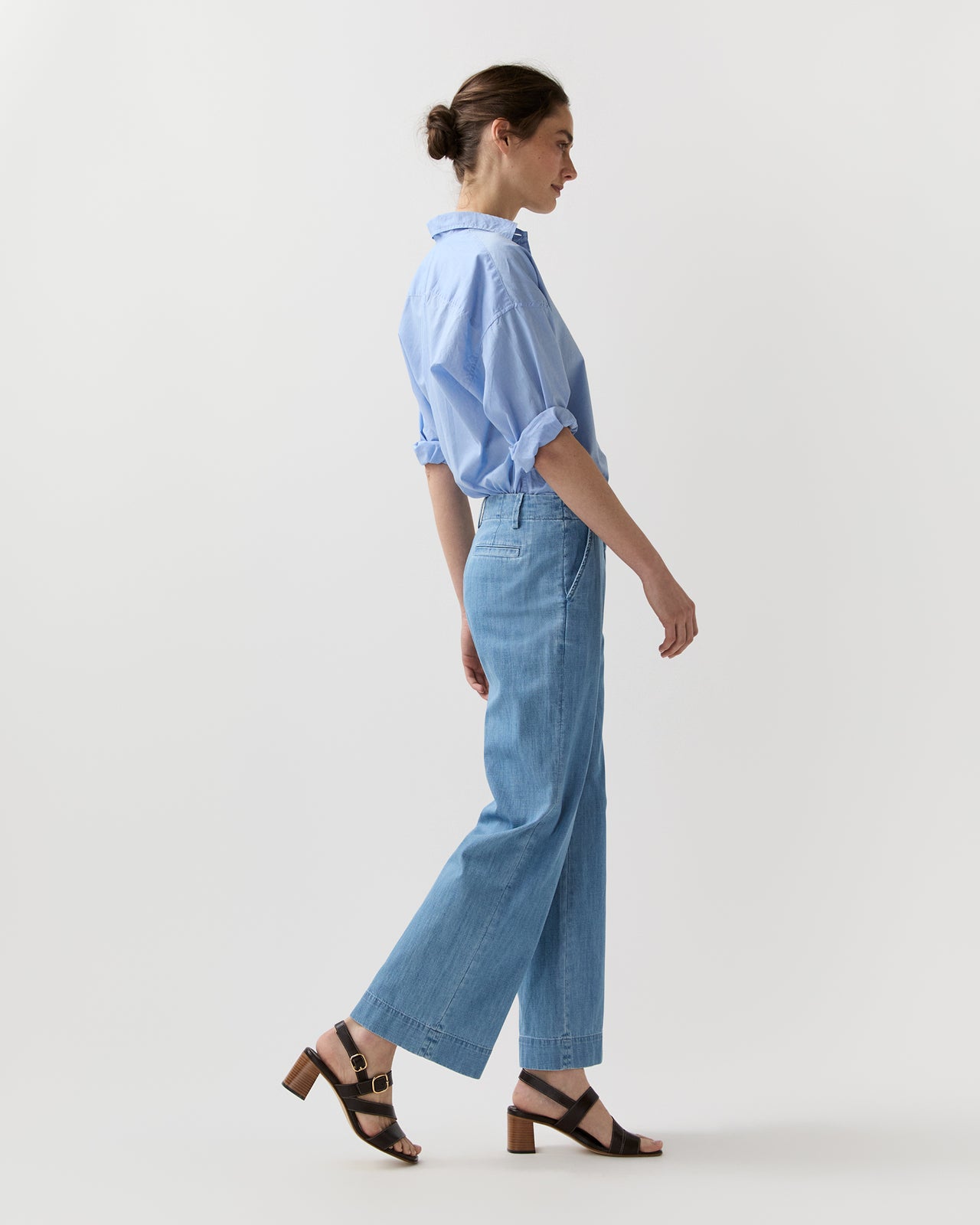 Frankie Cropped Pant in 7-Year Indigo Lightweight Denim