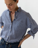 Load image into Gallery viewer, Weekender Shirt in Navy Gingham Cotolino

