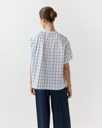 Load image into Gallery viewer, Estee Top in White/Blue Windowpane Poplin
