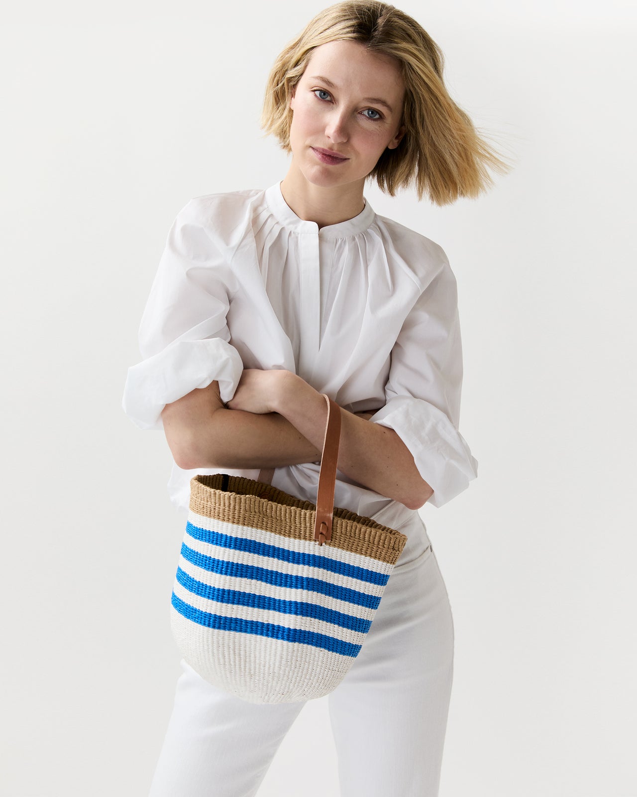 Small Kiondo Basket in Thin Blue Stripes