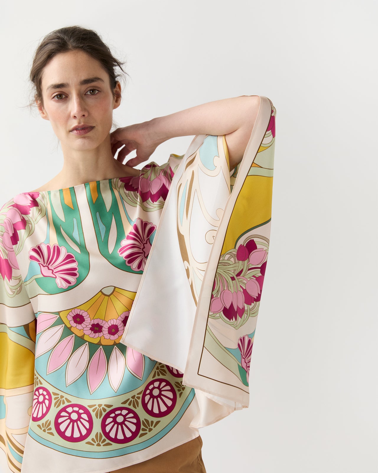 Square Top in Tulip Placée