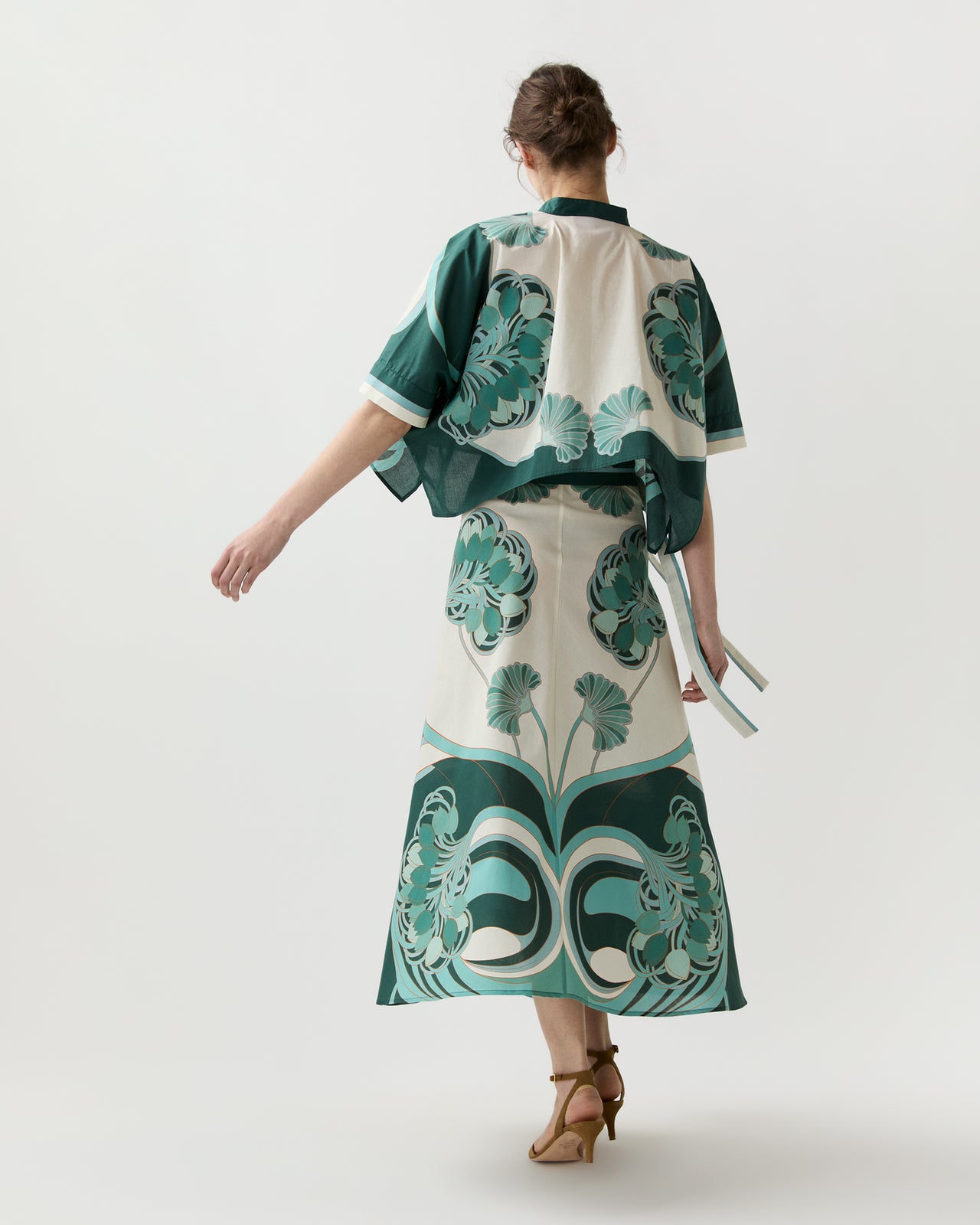 Sarong Skirt in Blooming Tulip Placée