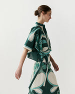 Load image into Gallery viewer, Mini Foulard Shirt in Blooming Tulip Placée

