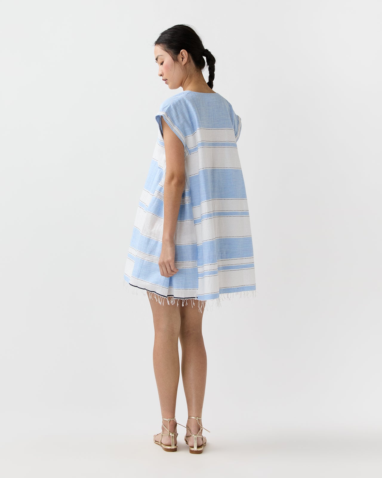 Elina Caftan in Debre Sky