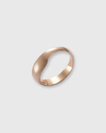 Load image into Gallery viewer, Oslo Thin Ring in Gold
