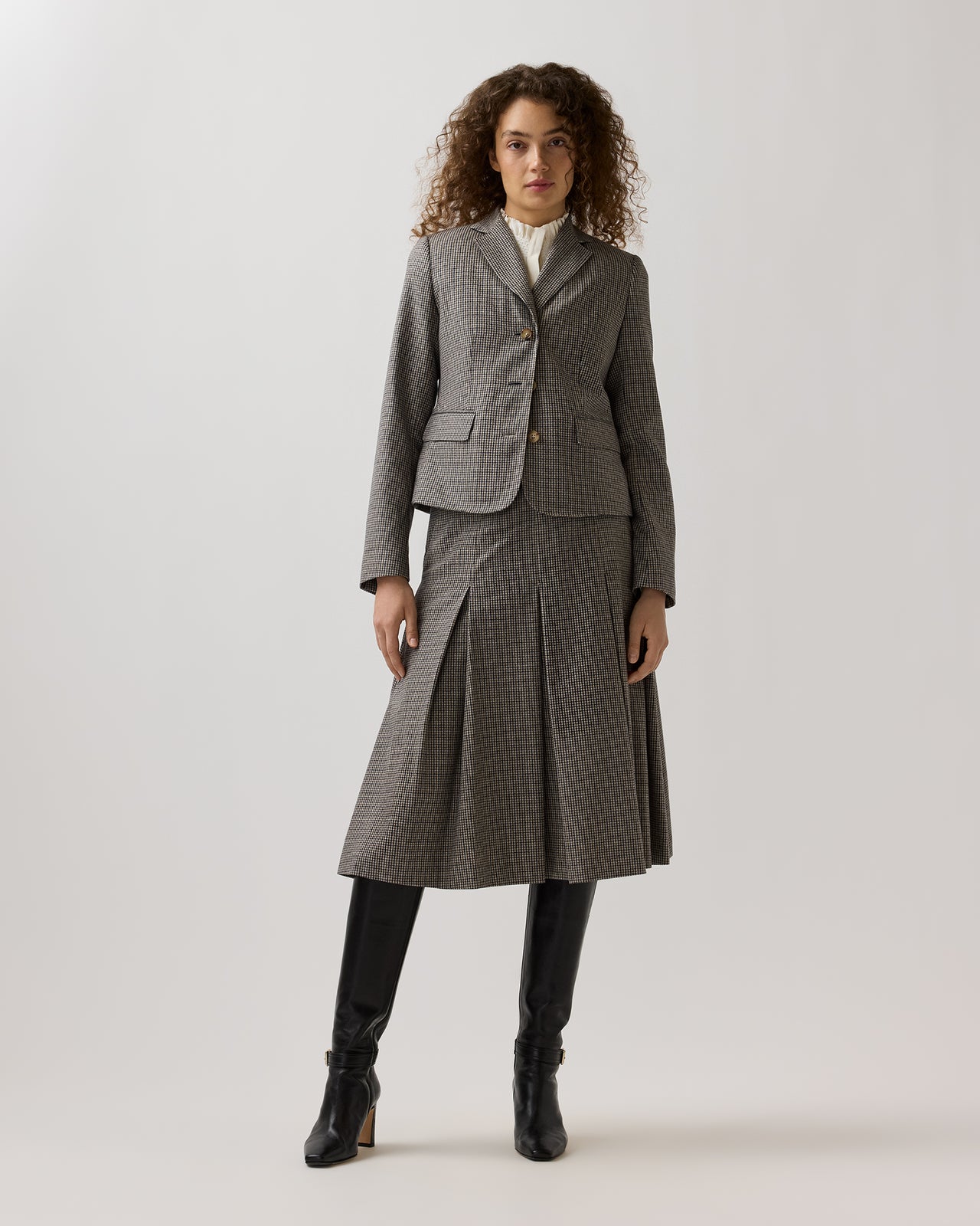 Short Reagan Jacket in Navy/Chocolate Houndstooth
