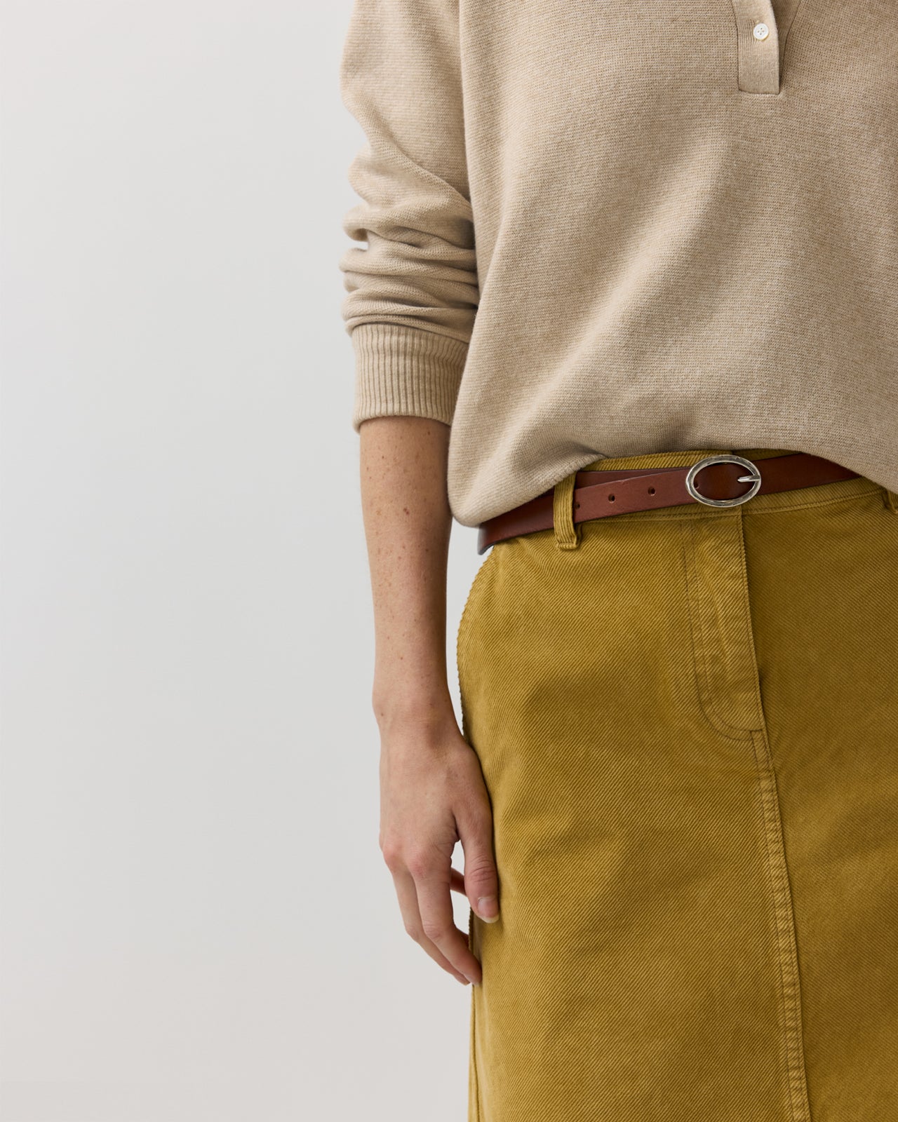 Narrow Oval Belt in Cognac Leather