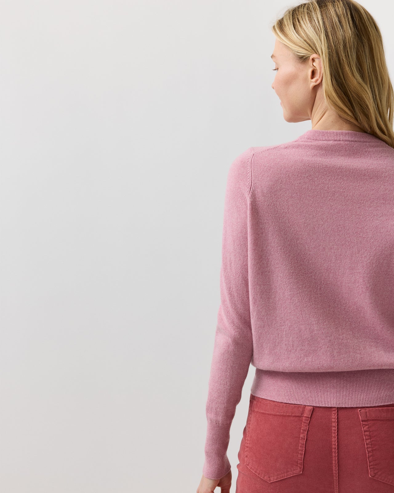 Kit Crewneck Sweater in Heather Cherry Cashmere