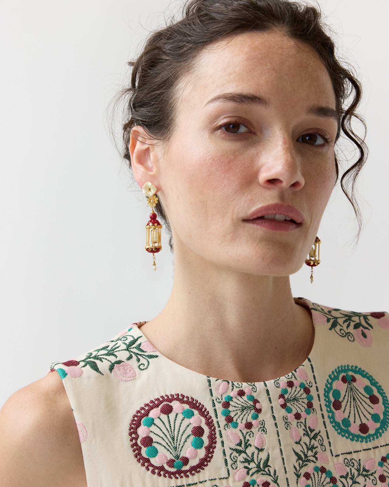 Aviary Classic Mini Earrings in White/Ruby