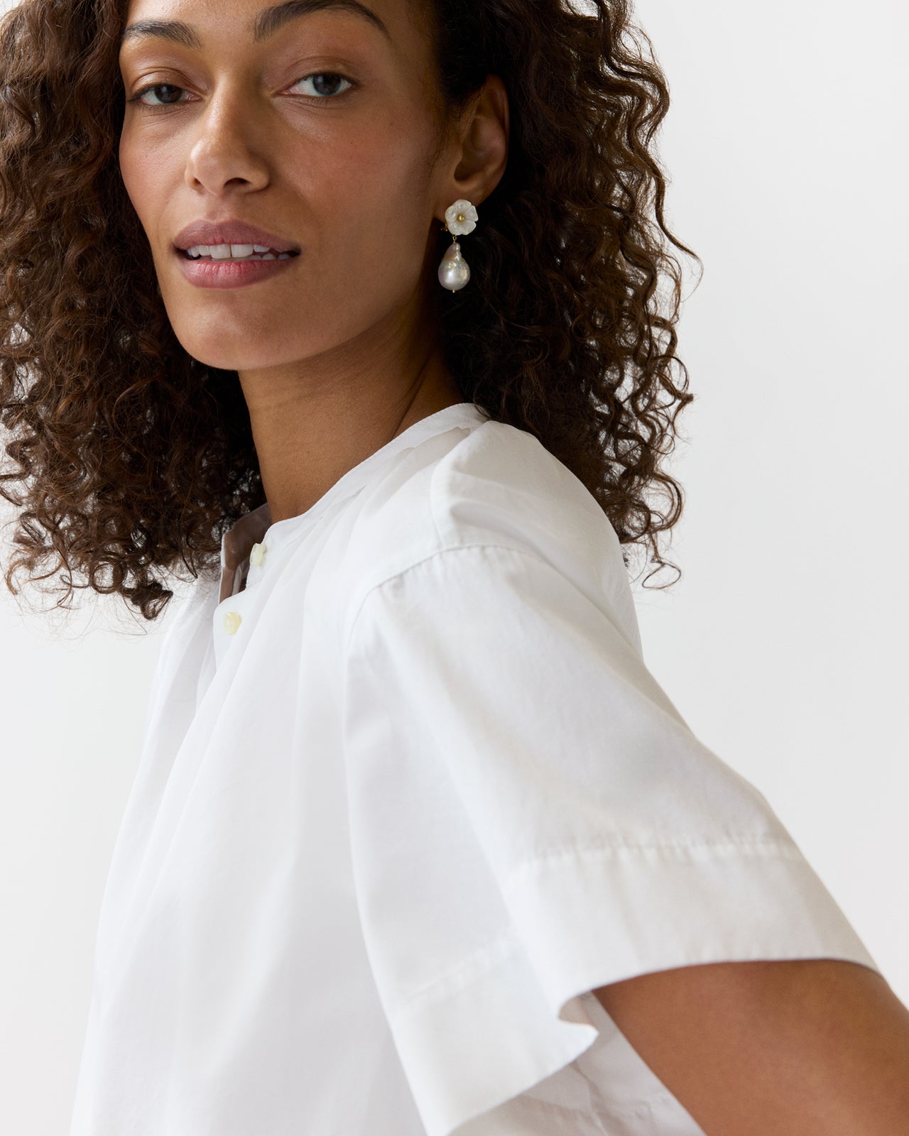 Pearl Drop Earrings in Mother Of Pearl