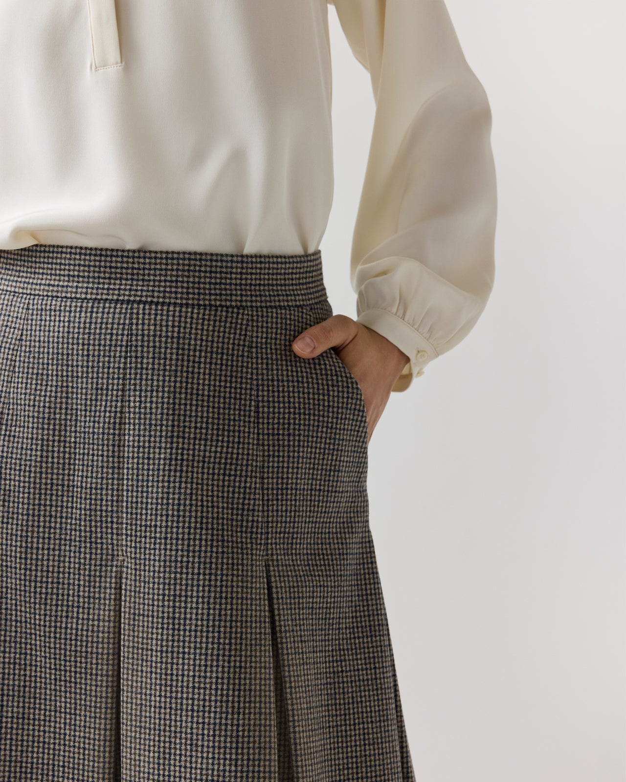 Francesca Skirt in Navy/Chocolate Houndstooth