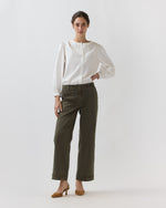 Load image into Gallery viewer, Weekender Pant in Olive Stretch Twill
