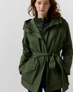 Load image into Gallery viewer, Bea Cashpad Jacket in Olive Dry Waxed Poplin
