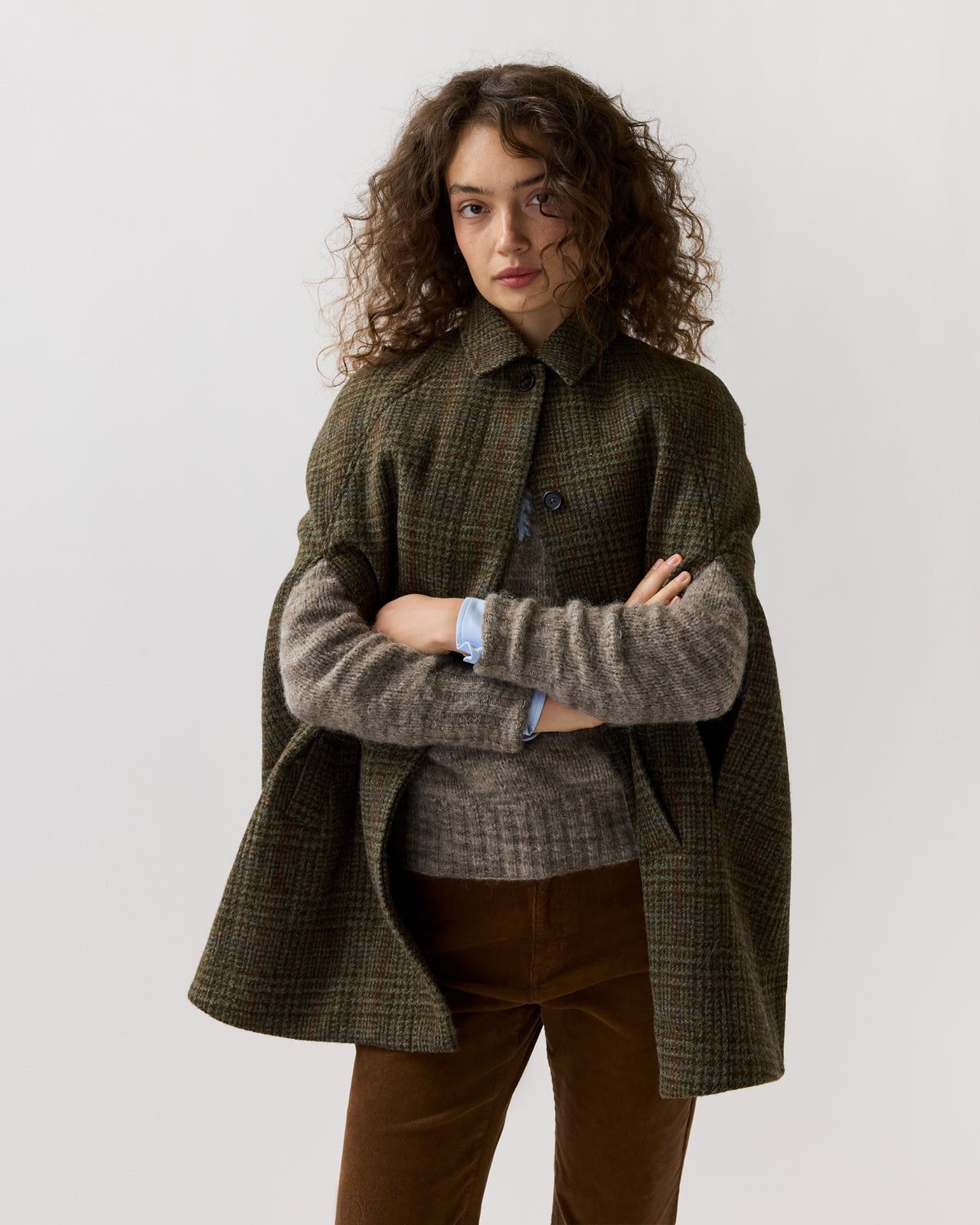 Bennet Tailored Cape in Lovat/Terracotta/Multi Plaid Harris Tweed