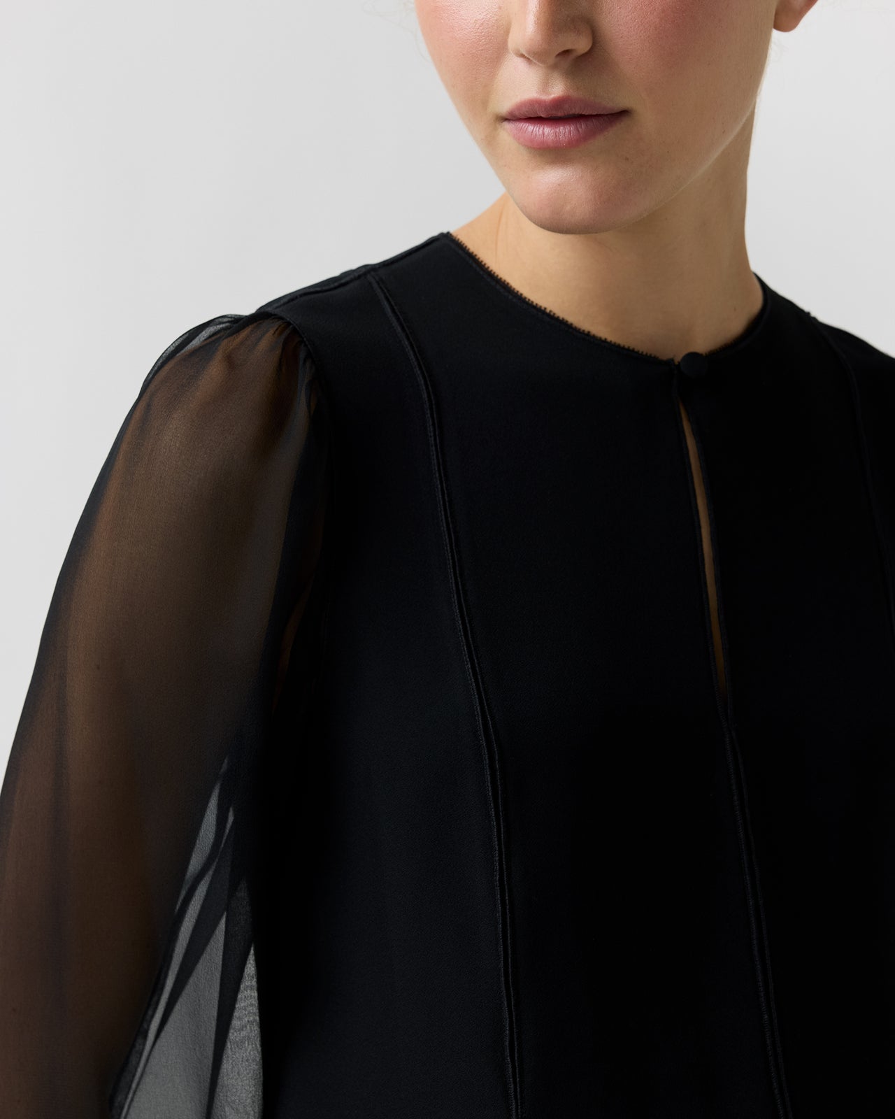 Lucette Blouse in Noir