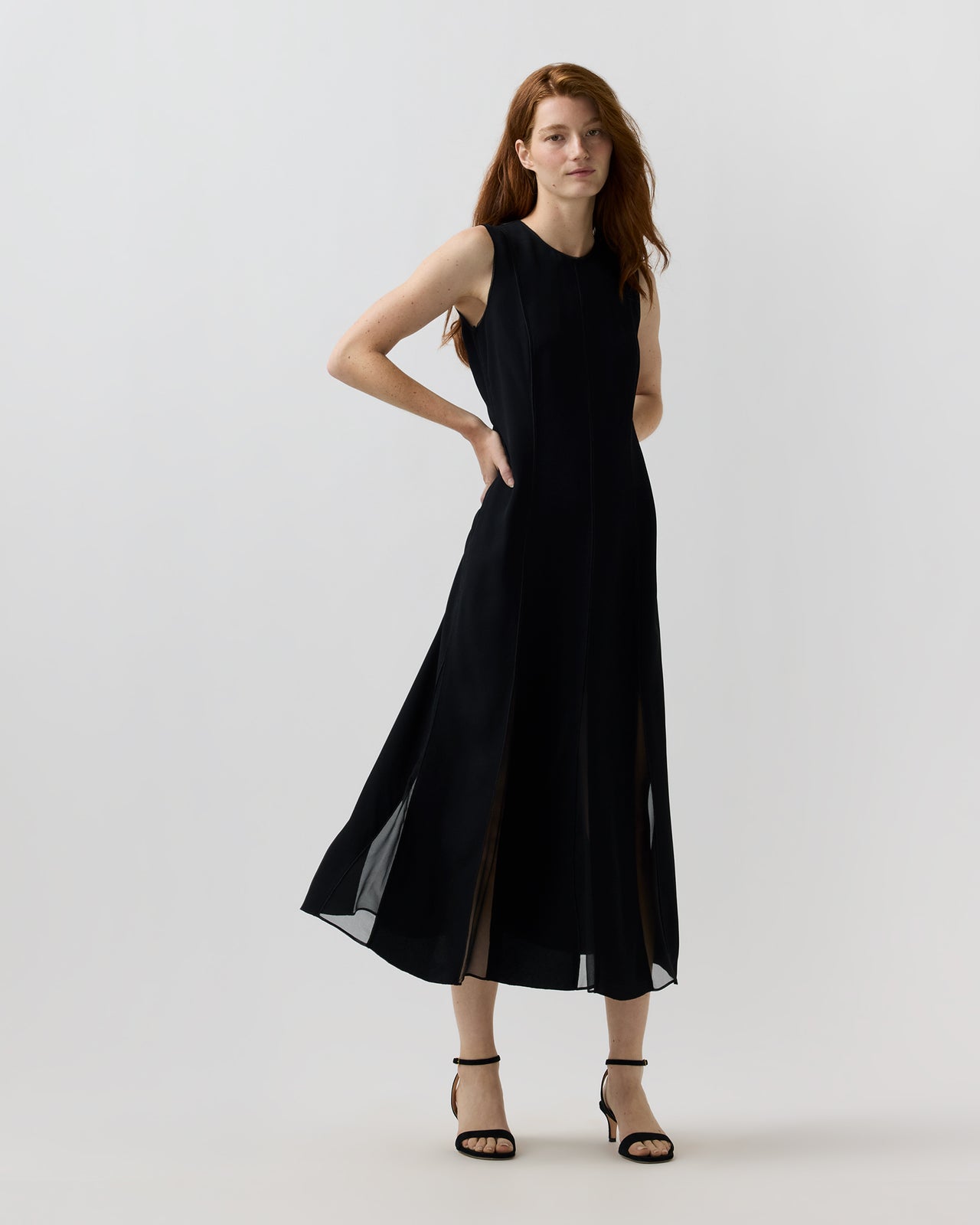 Laure Midi Dress in Noir