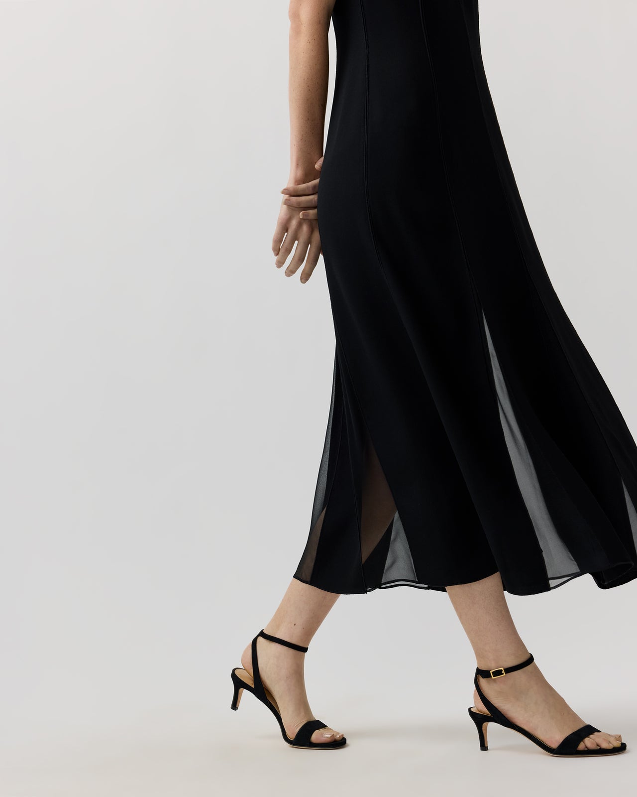Laure Midi Dress in Noir
