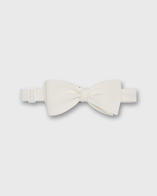 Formal Bow Tie in Bone Silk Faille