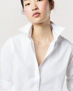 Load image into Gallery viewer, Tomboy Popover Shirt in White Poplin
