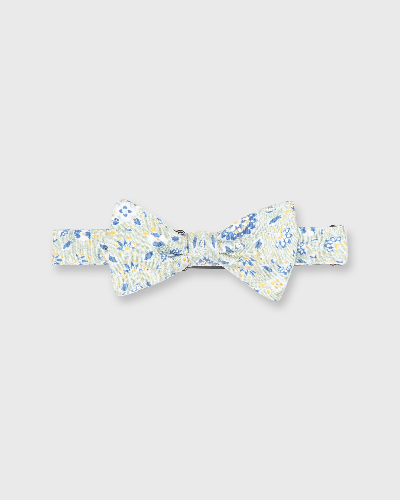 Cotton Print Bow Tie Sage/Blue Floral