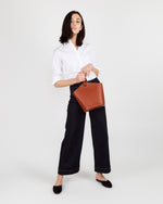Load image into Gallery viewer, Bucket Tote in English Tan Leather
