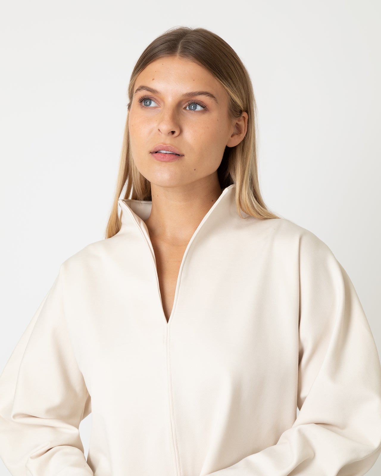 Violet Top in Bisque Bi-Stretch Tricotine